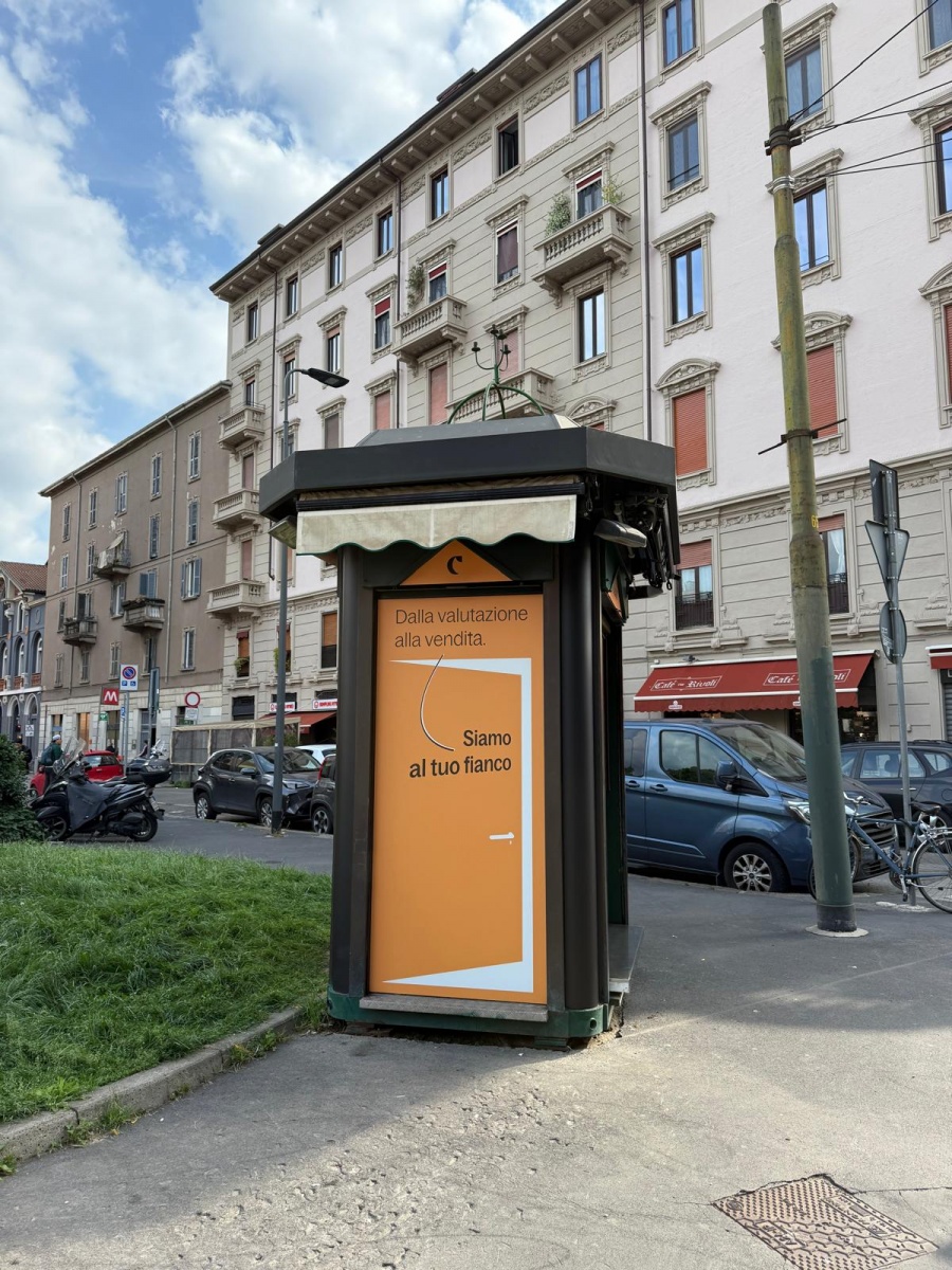 Innovative street marketing in Milan: Casavo's success in Brera - 1