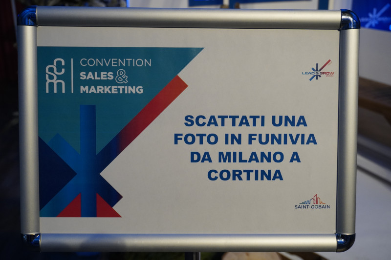Saint-Gobain 2026 company kick-off: mountain-themed creative décor in Milan - 17