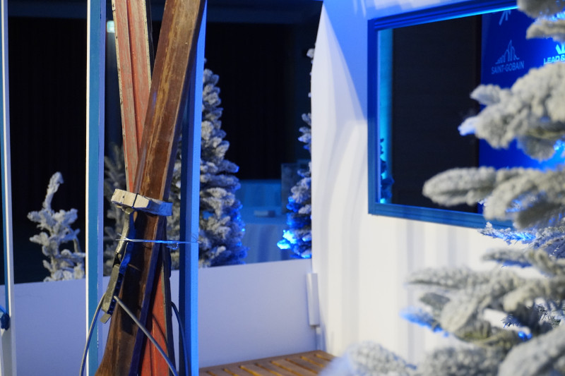 Saint-Gobain 2026 company kick-off: mountain-themed creative décor in Milan - 4