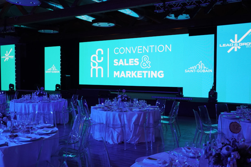 Saint-Gobain 2026 company kick-off: mountain-themed creative décor in Milan - 7