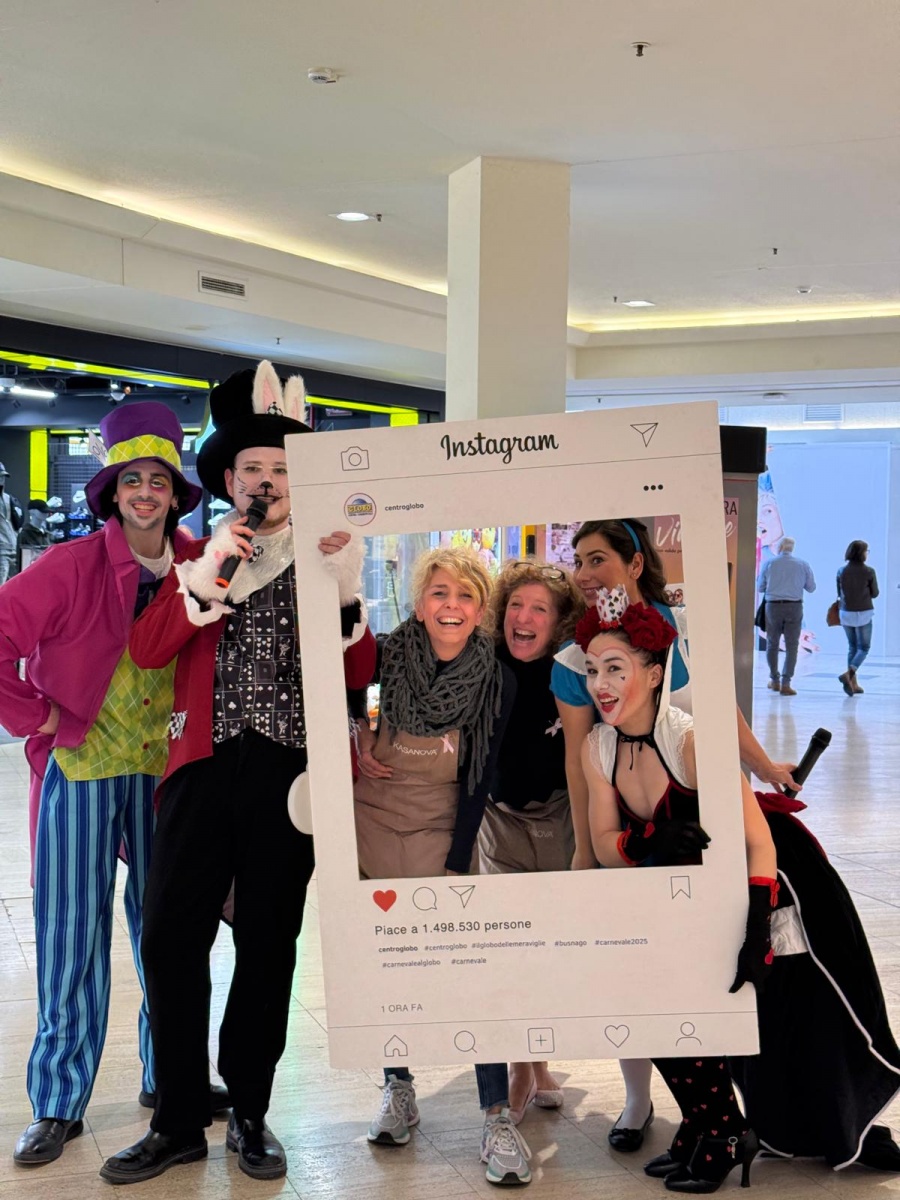 Carnival magic at Globo Shopping Mall: An immersive Alice in Wonderland experience - 2