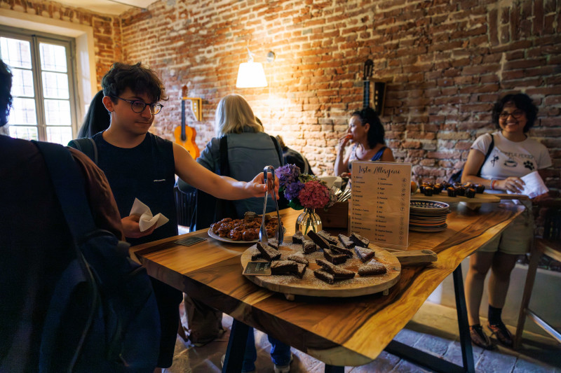 Outdoor charity team building for the Marangoni Institute - 9