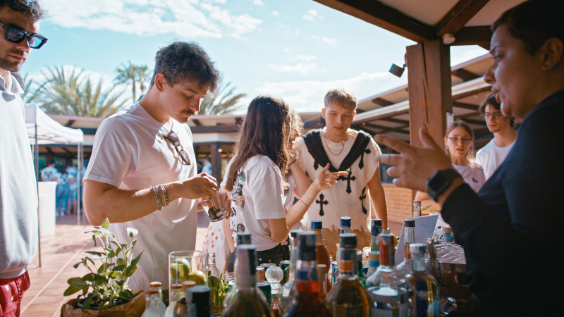 Luxury incentive in Sardinia for 250 participants with seaside team building - 10