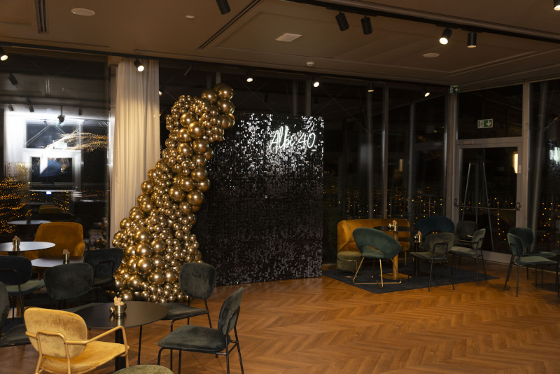 Fortieth birthday celebration blending elegance, comfort and design - 7