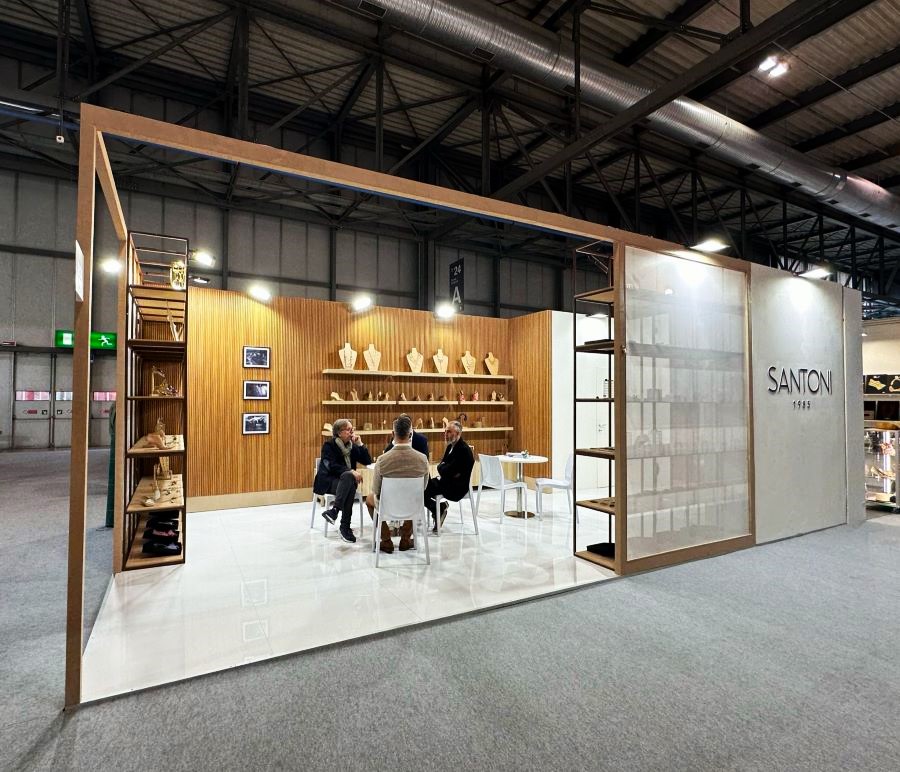 An outstanding trade show booth in just a few square metres - 1