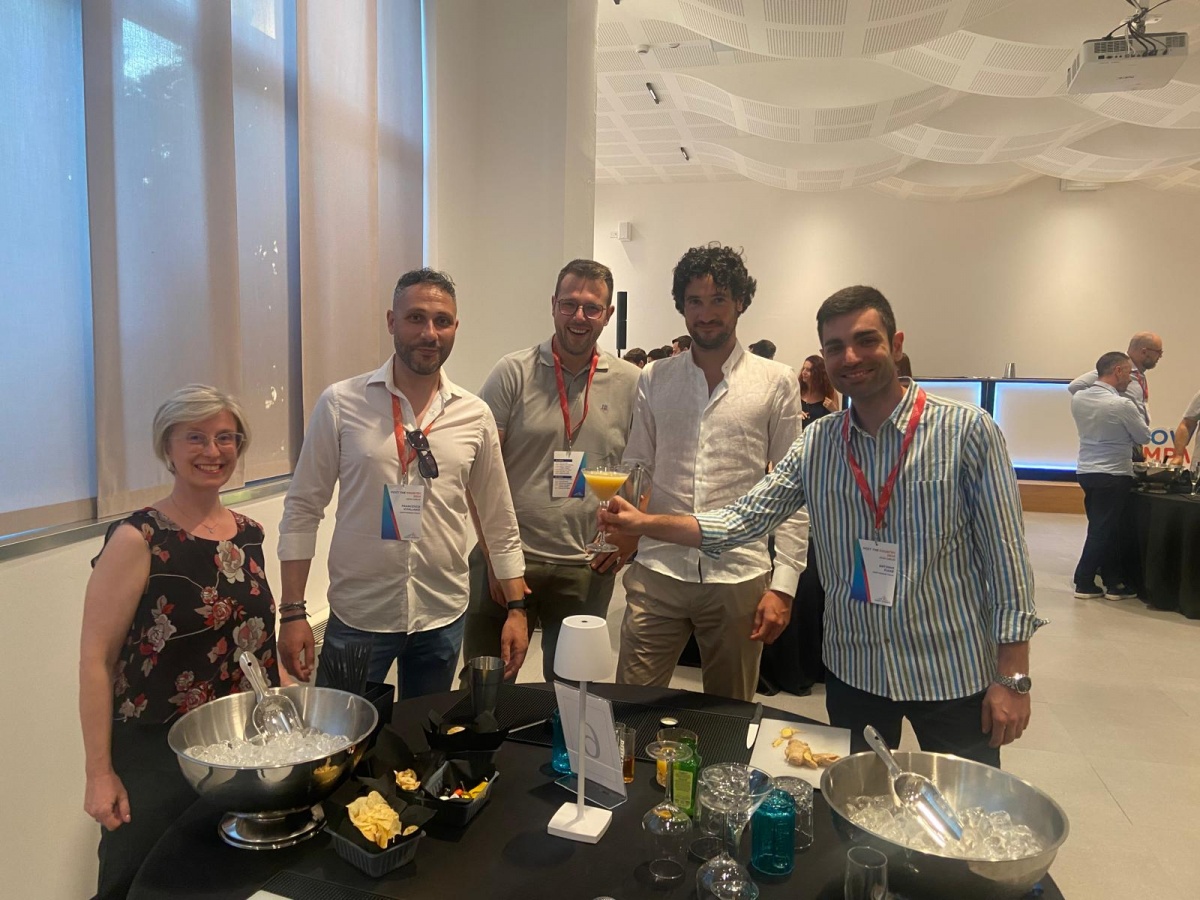 Summer Team Building: Cocktail Challenge and Enchanting Rooftop Dinner Captivate Attendees - 0