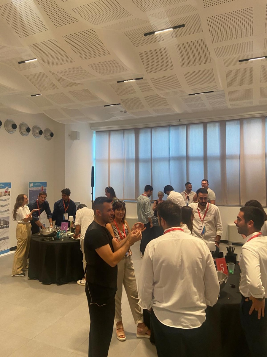 Summer Team Building: Cocktail Challenge and Enchanting Rooftop Dinner Captivate Attendees - 5