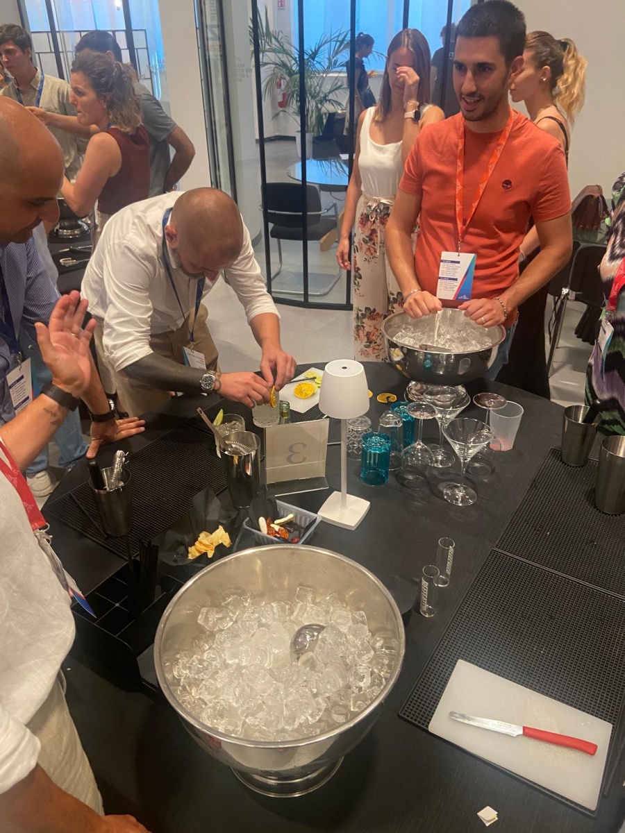 Summer Team Building: Cocktail Challenge and Enchanting Rooftop Dinner Captivate Attendees - 3