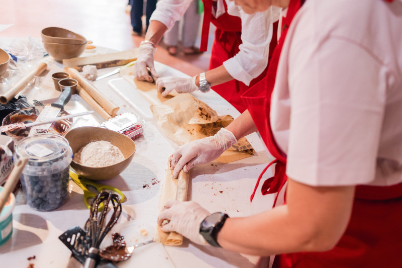 Team cooking experience with special guests in Milan - 1