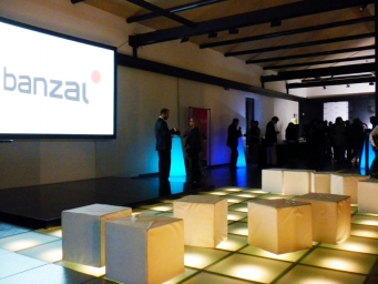 Smart Eventi组织企划 Banzai 与 ClioMakeUp的合作庆祝派对