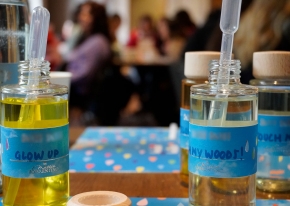 Creative team building in Milan featuring a personalised fragrance workshop and farmhouse lunch.