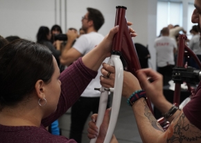 A corporate team building activity in Milan combining collaboration and social value.