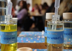 Creative team building in Milan featuring a personalised fragrance workshop and farmhouse lunch.