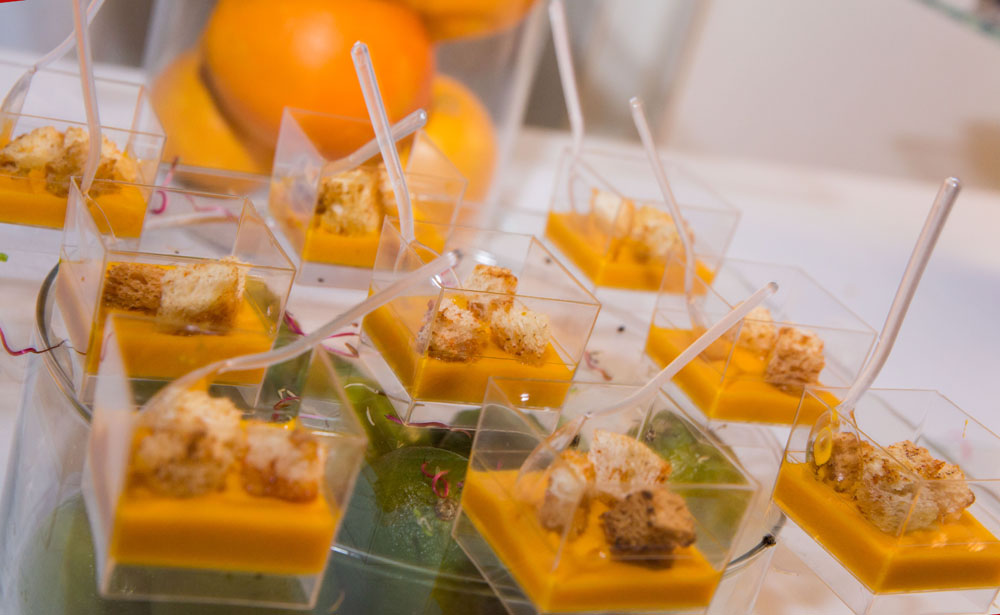 在米兰帮客户举办生日聚会 - 1