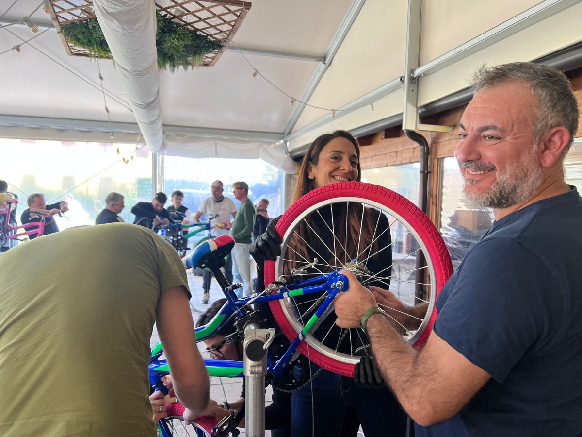 Bike for children, Vgpparks Italia's social-impact team-building - 1