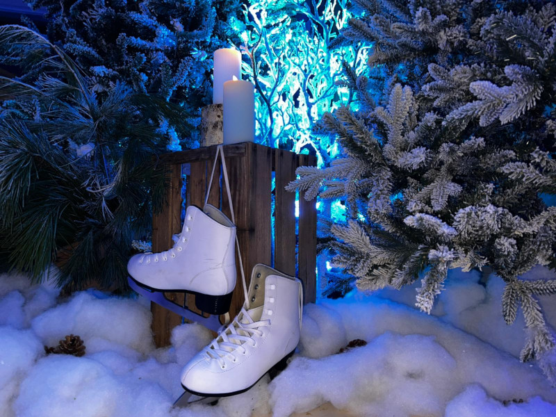 Saint-Gobain 2026 company kick-off: mountain-themed creative décor in Milan - 1